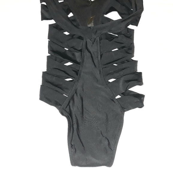 Slash Cut-out Swimsuit - Picture 8 of 12